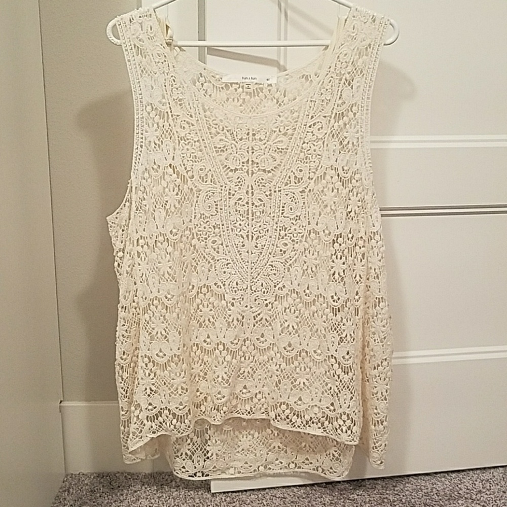 Stitch Fix Crocheted Tank with Camo set